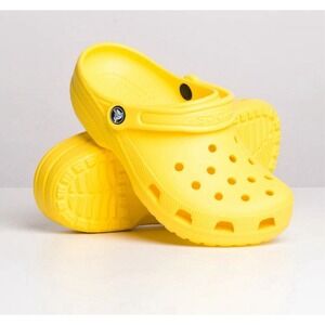 Crocs Classic Clog Roomy Fit Lemon Yellow 10001-7C1 Size 5Y Youth Kids New